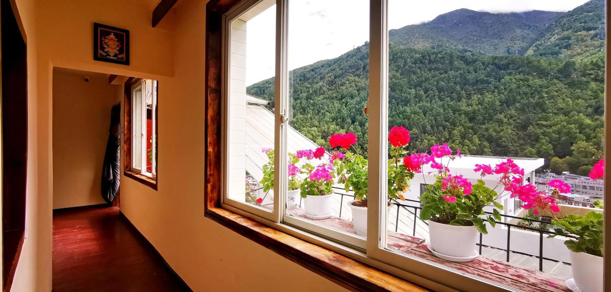 Kangding Guozhuang Nan Wu Hao Boutique Inn المظهر الخارجي الصورة