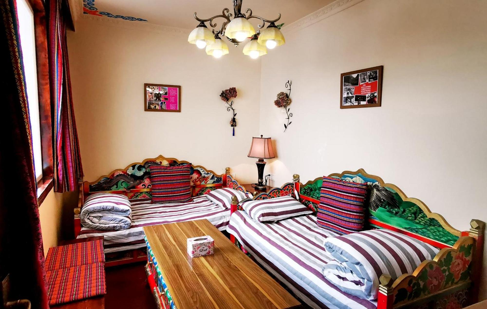 Kangding Guozhuang Nan Wu Hao Boutique Inn المظهر الخارجي الصورة