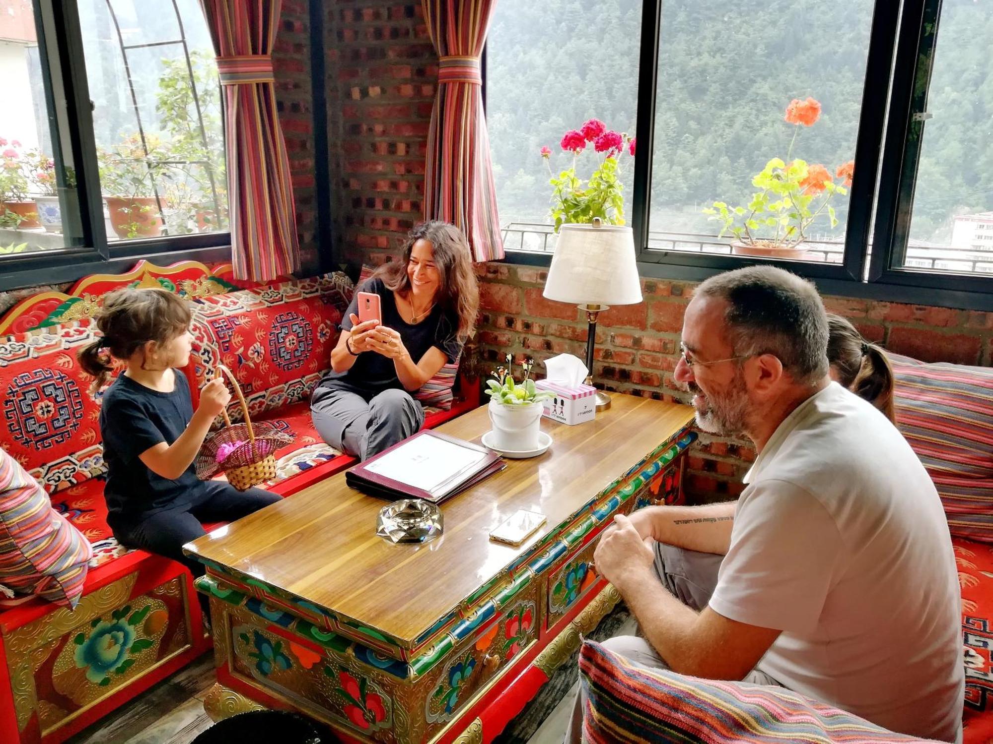 Kangding Guozhuang Nan Wu Hao Boutique Inn المظهر الخارجي الصورة